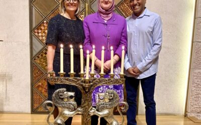 5 Lessons of Love & Peace from the Last Night of Hanukkah